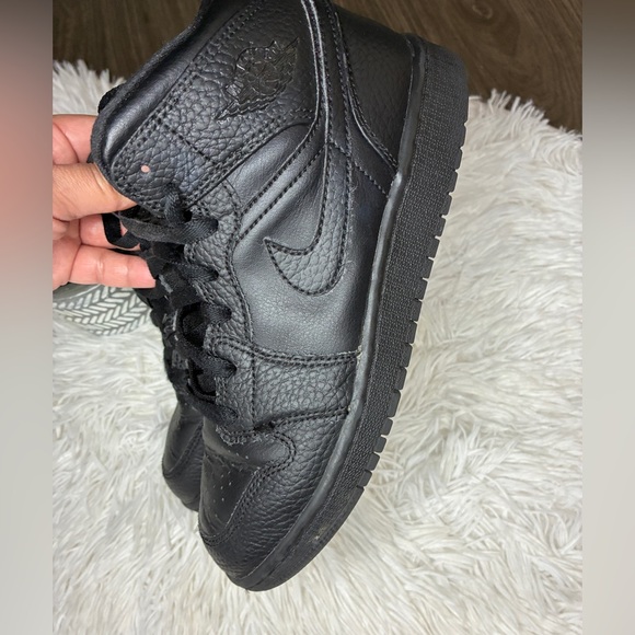 Jordan Other - Nike Air Jordan 1 Retro Black Sneakers 🖤